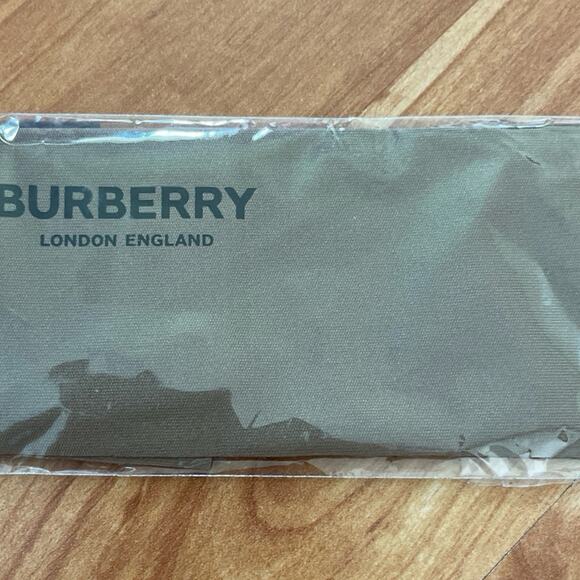 Burberry Sunglasses Cloth - Picture 1 of 1